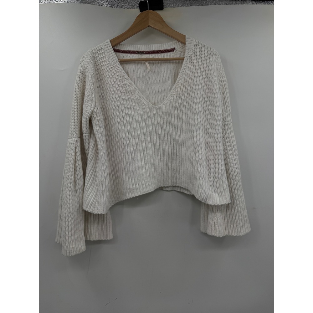 Free People White‎ Distressed Bell Sleeve V Neck Chunky Knit Sweater Women's Med